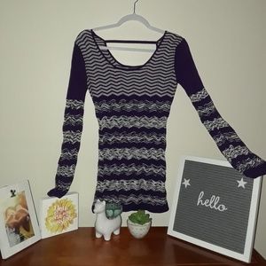 Chevron pattern metallic peasant blouse sweater